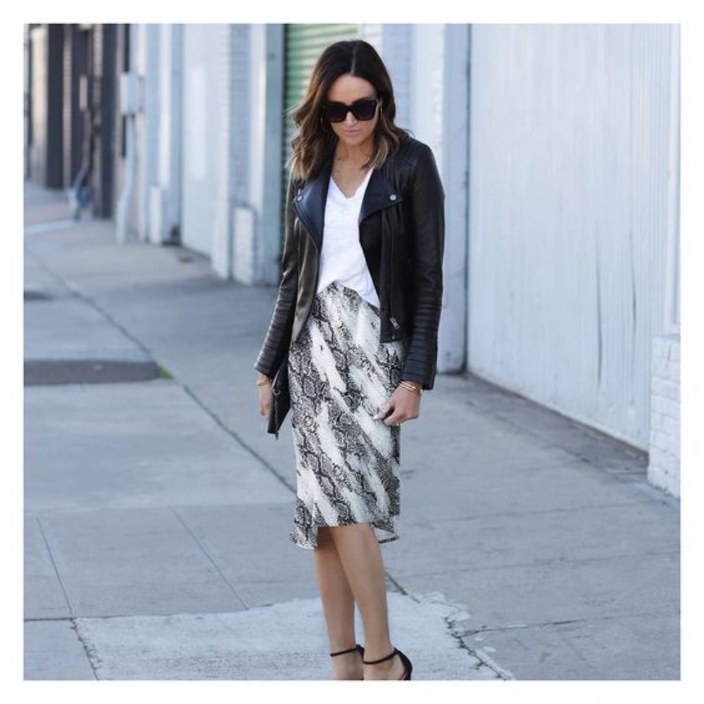 Decjuba Marilyn Midi Skirt View 2